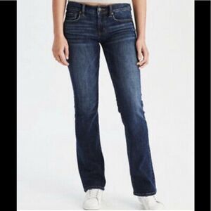EUC WOMEN’S AMERICAN EAGLE SIZE 6 LONG FAVORITE BOYFRIEND BOOTCUT JEANS